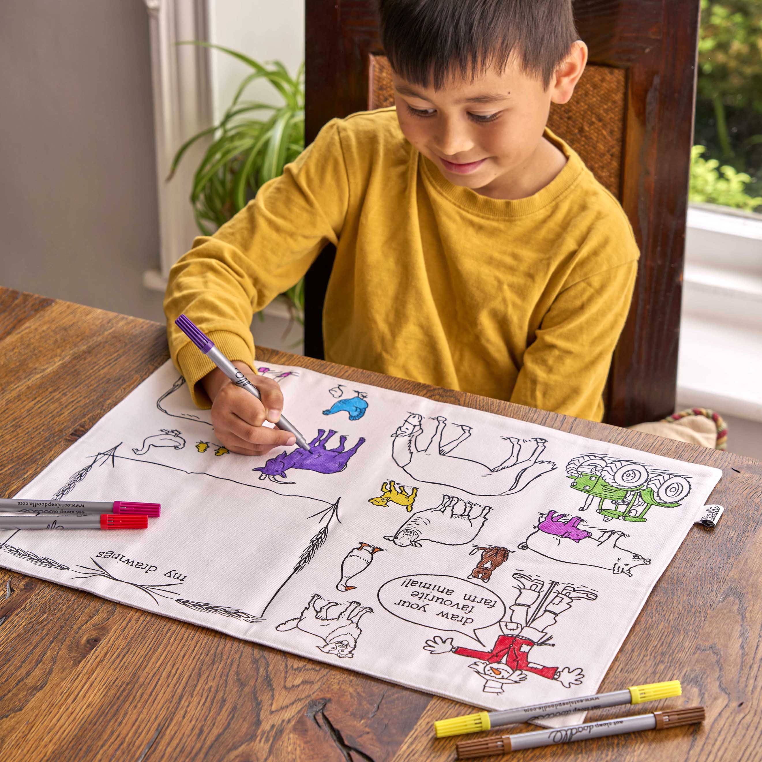 farmyard placemat to go